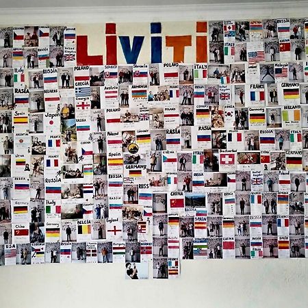Liviti Hotel Areni Екстериор снимка