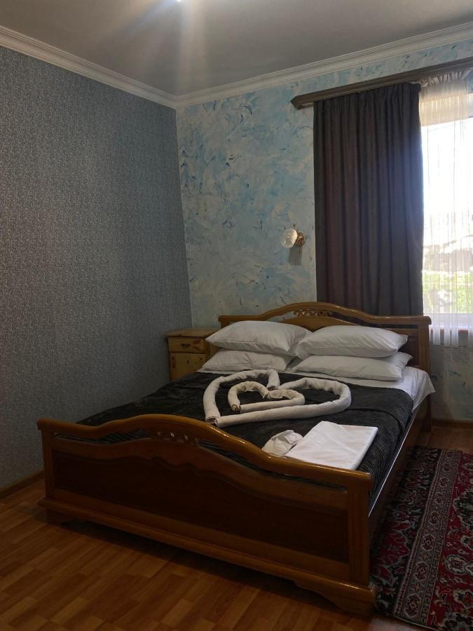 Liviti Hotel Areni Екстериор снимка