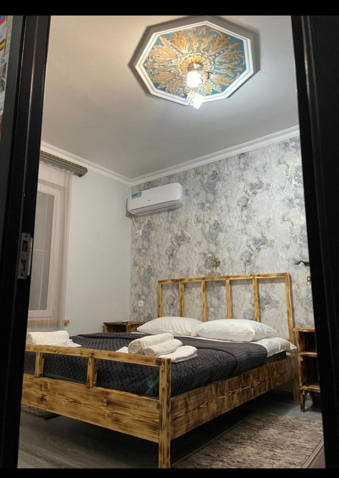 Liviti Hotel Areni Екстериор снимка